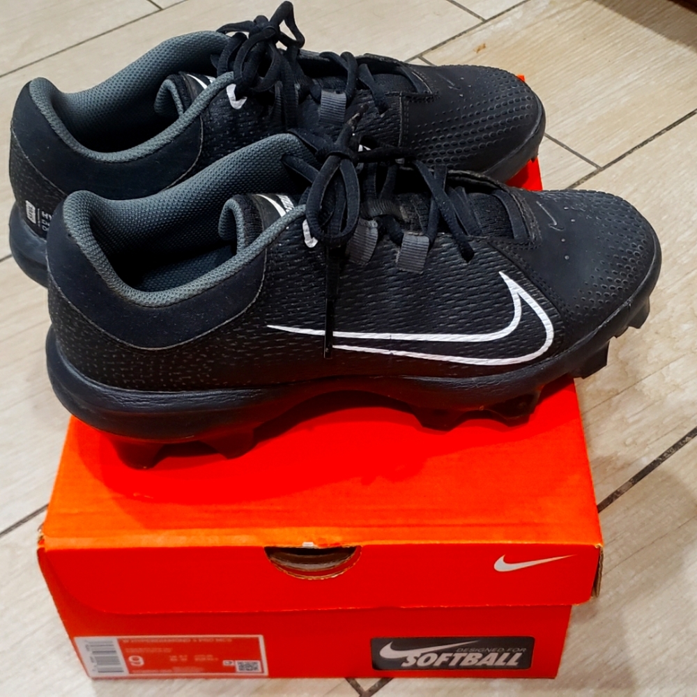 Nike womens softball cleats size 9